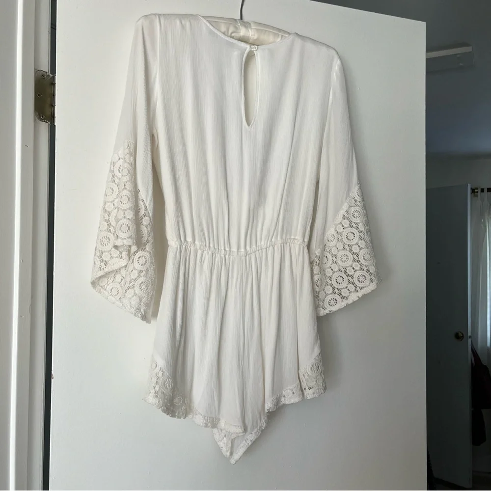 Abercrombie & Fitch Boho Wrap Romper - Picture 2 of 7